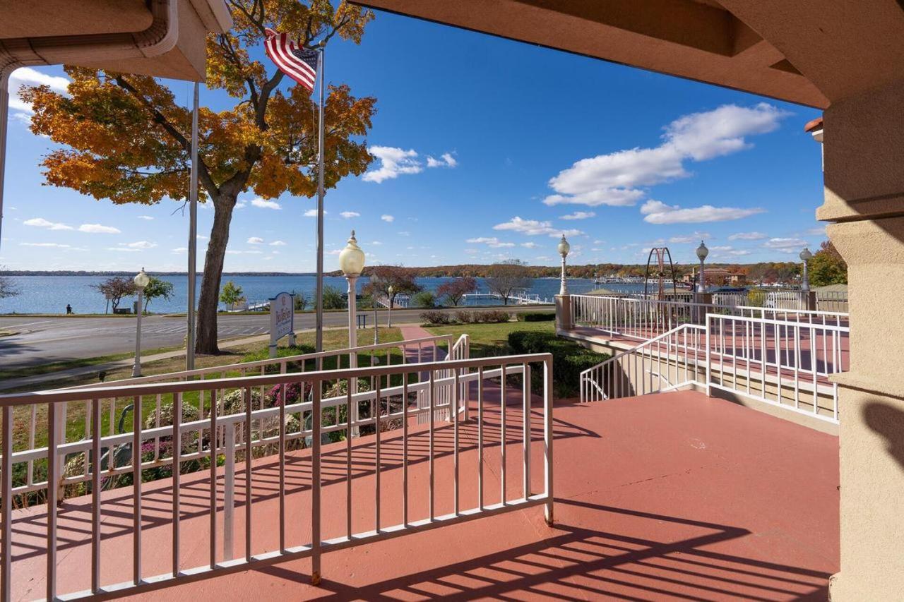 Bella Vista Suites Lake Geneva Εξωτερικό φωτογραφία
