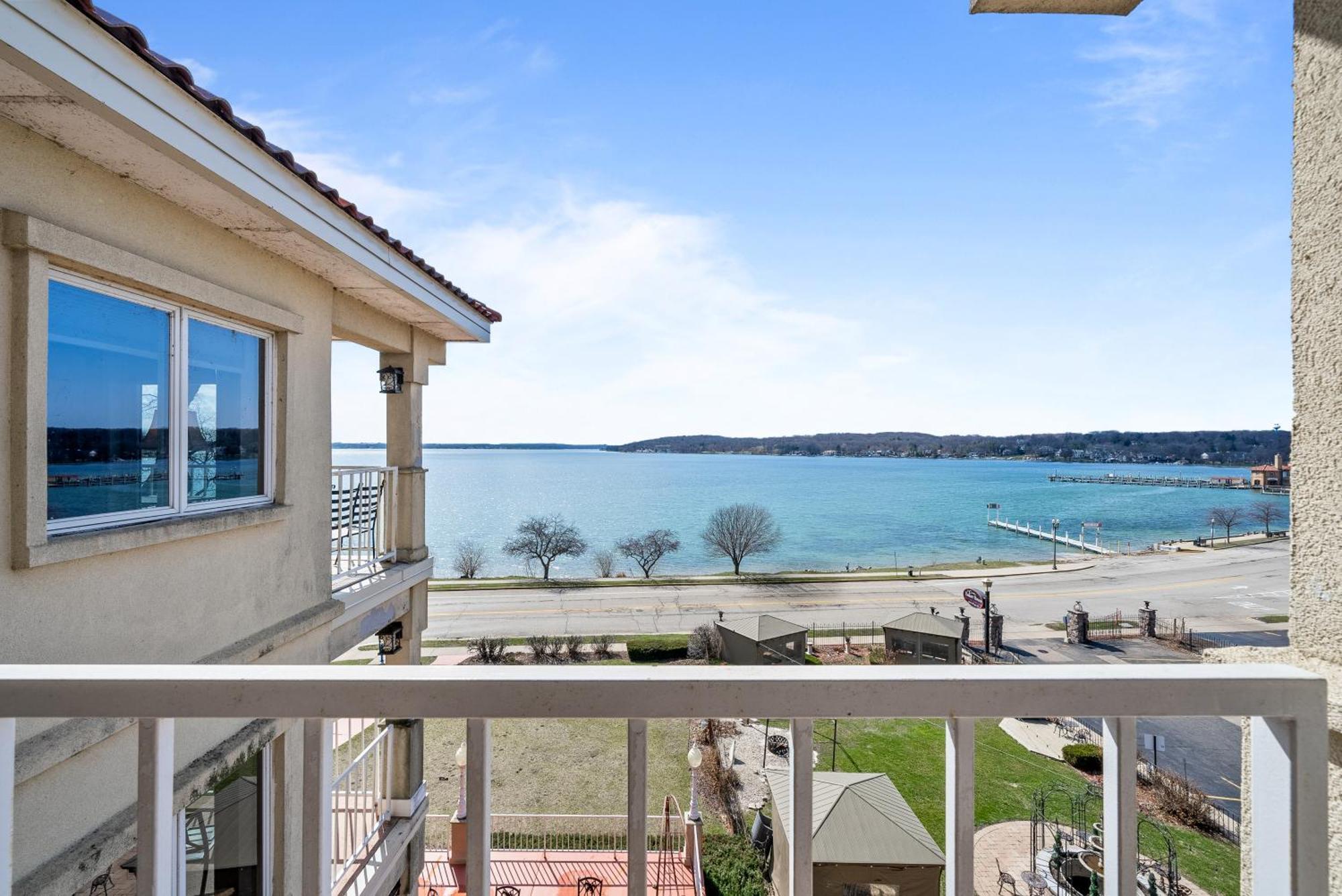 Bella Vista Suites Lake Geneva Εξωτερικό φωτογραφία