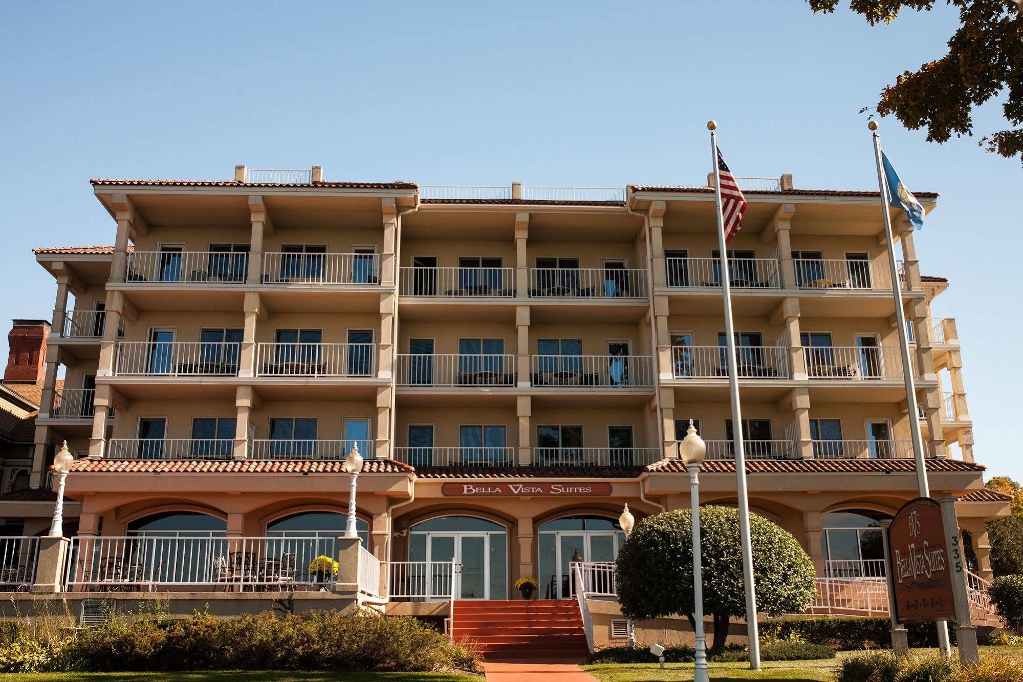 Bella Vista Suites Lake Geneva Εξωτερικό φωτογραφία
