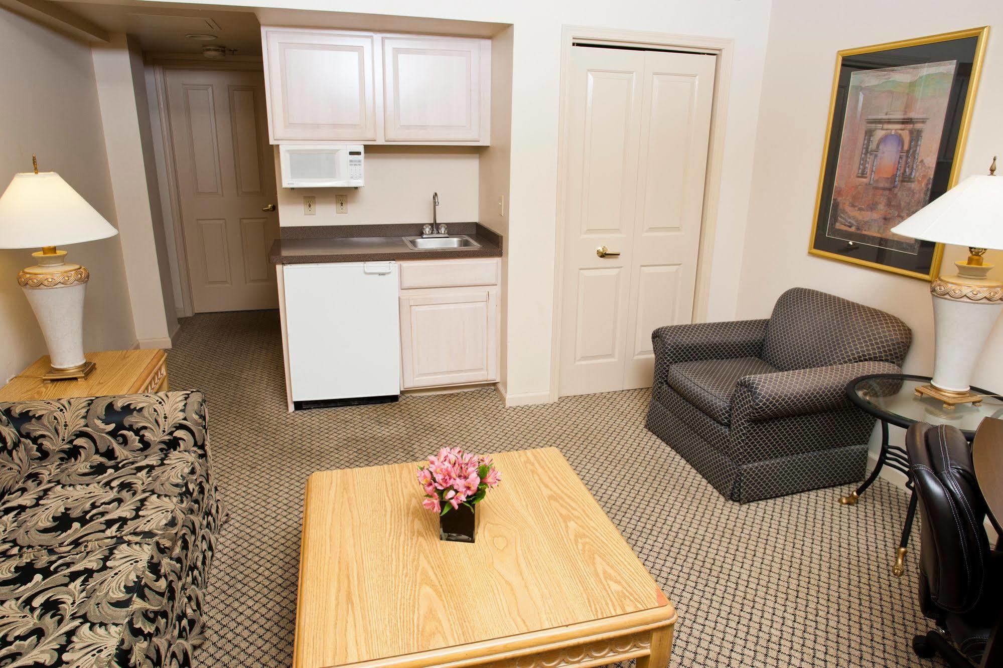 Bella Vista Suites Lake Geneva Εξωτερικό φωτογραφία