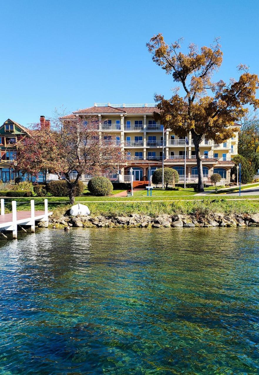 Bella Vista Suites Lake Geneva Εξωτερικό φωτογραφία